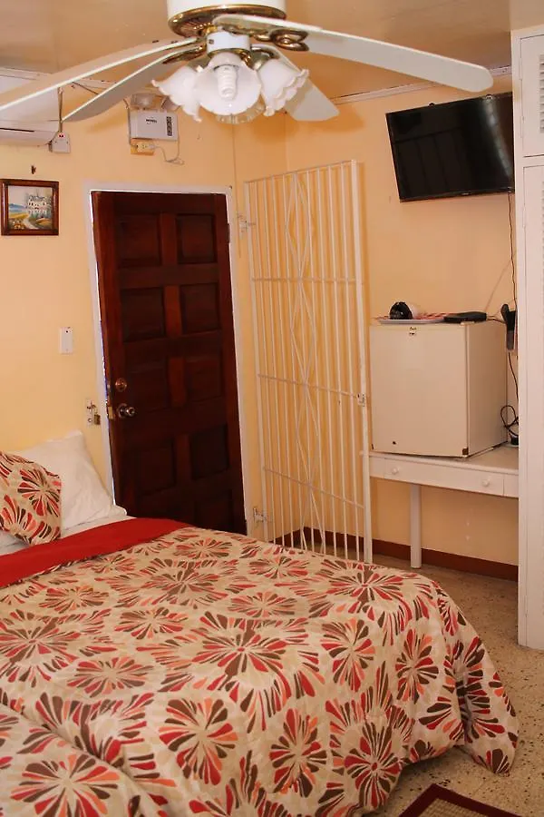 Hunters Rest Villa Tower Isle 0*,  Jamaica