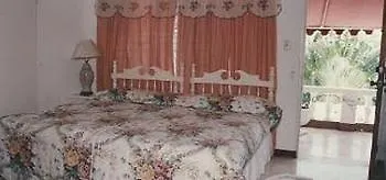 Hunters Rest Villa Tower Isle 0*,  Jamajka