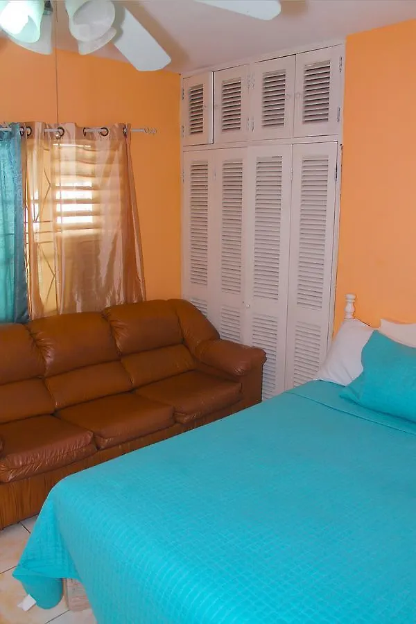 Hunters Rest Villa Tower Isle Chata